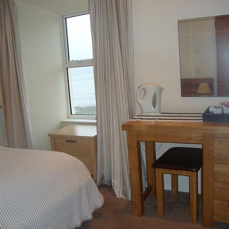 Hotel Gwesty'R Webley Cardigan Zimmer foto