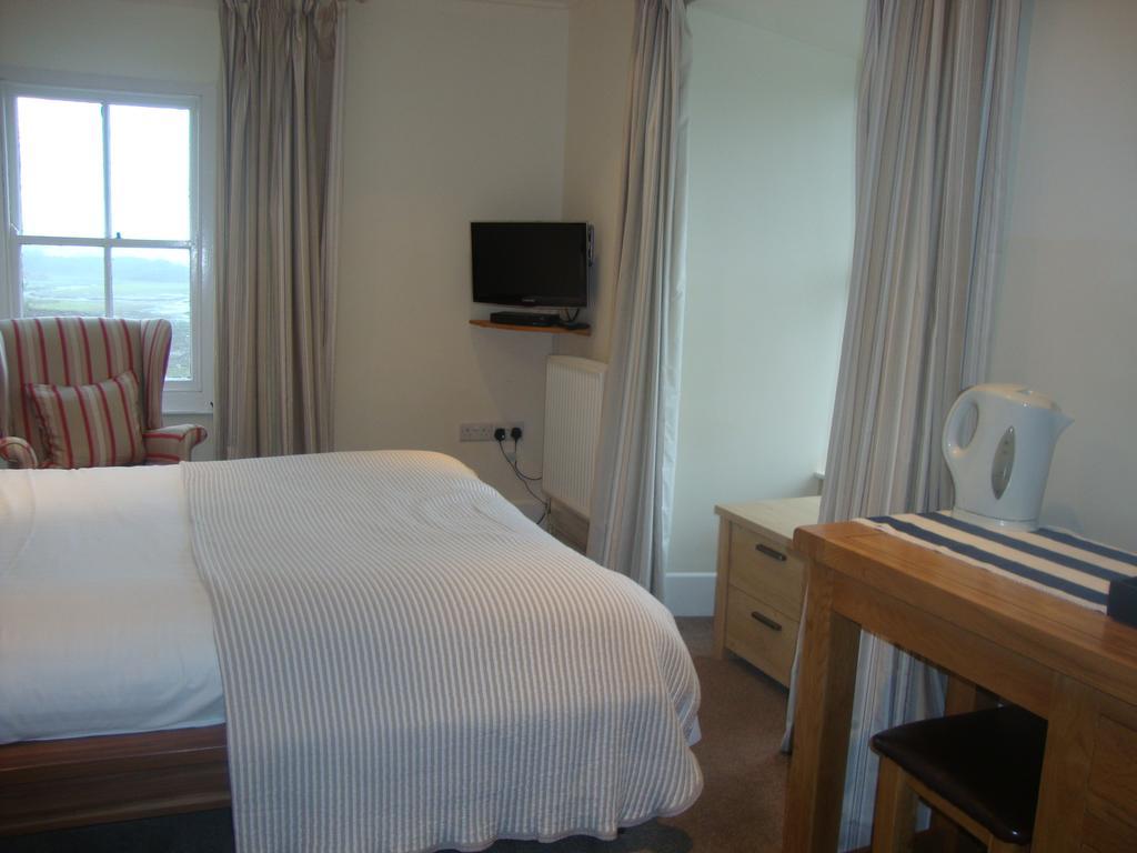 Hotel Gwesty'R Webley Cardigan Zimmer foto